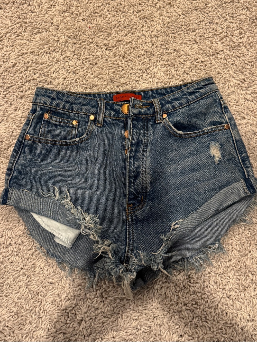 High-Rise Distressed Denim Shorts - - Picture 3 of 4